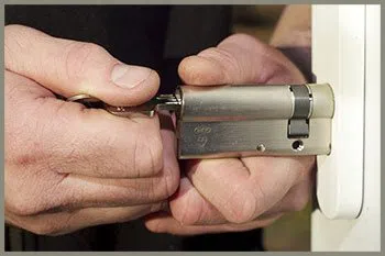 Bridgeport IL Locksmith Store Bridgeport, IL 773-346-3536